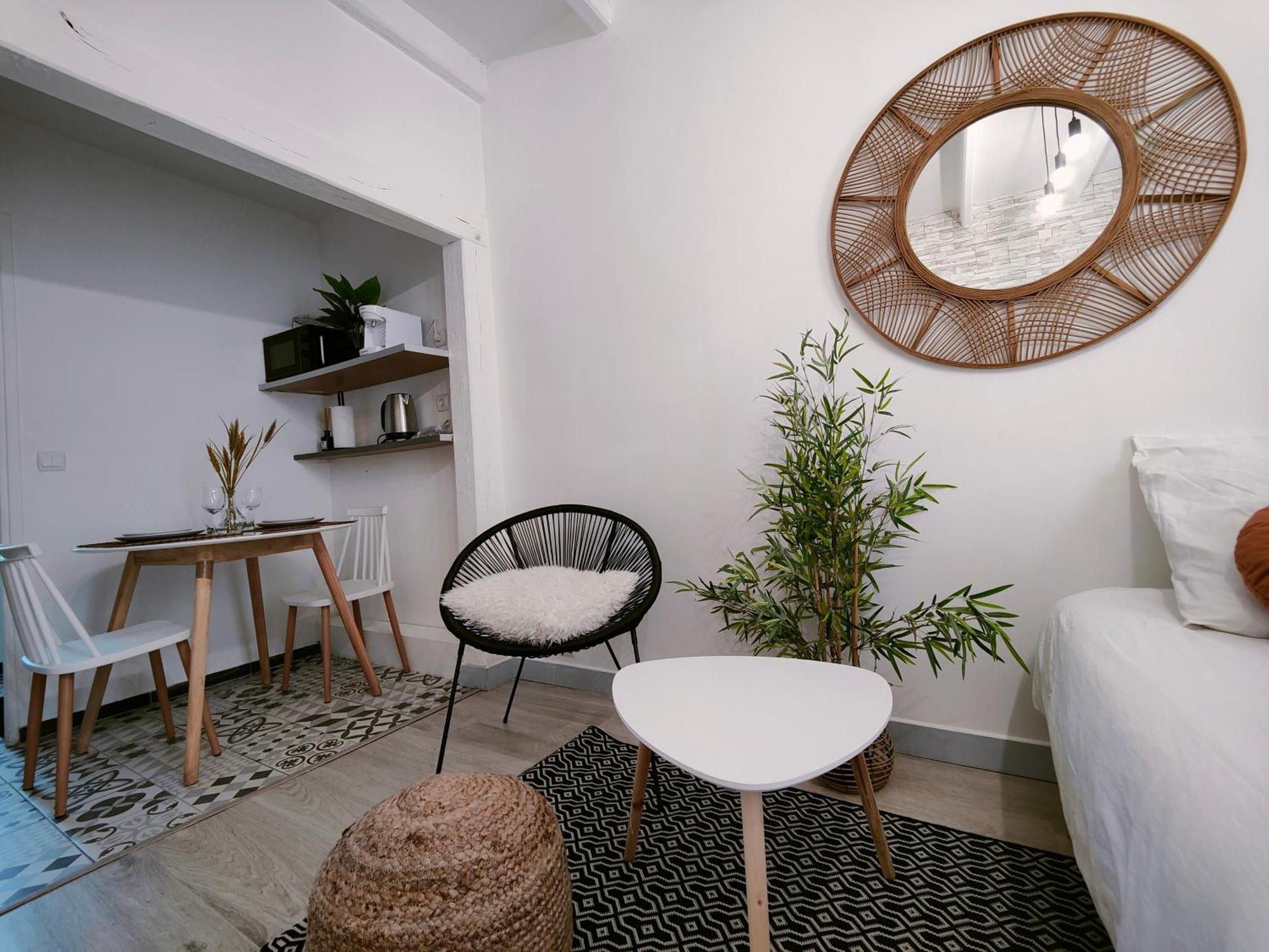 Studio Cozy Proche De Paris โคล็อมบ์ ภายนอก รูปภาพ